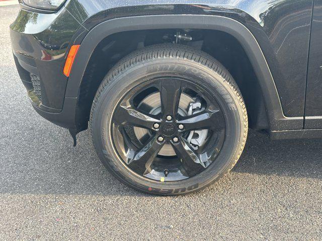 new 2025 Jeep Grand Cherokee L car, priced at $39,730