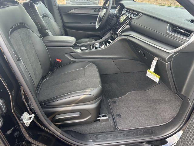 new 2025 Jeep Grand Cherokee L car, priced at $39,730