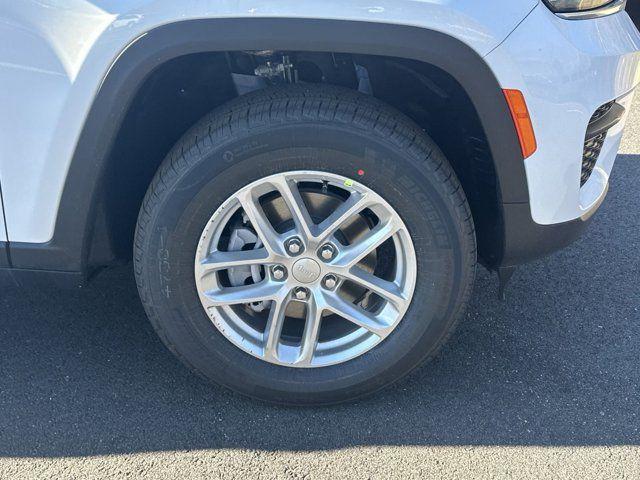 new 2025 Jeep Grand Cherokee car, priced at $32,580