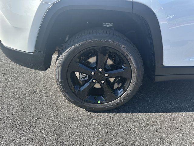 new 2025 Jeep Grand Cherokee car, priced at $40,915