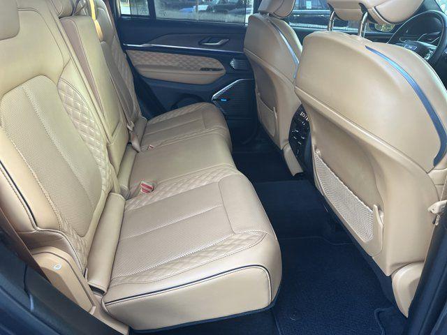 used 2022 Jeep Grand Cherokee car, priced at $39,991