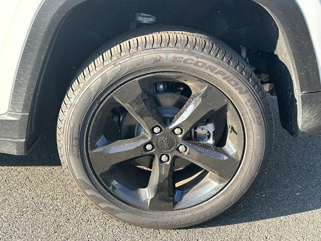 new 2025 Jeep Grand Cherokee car, priced at $43,135