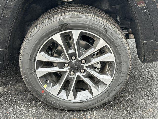 new 2025 Jeep Grand Cherokee car, priced at $50,085