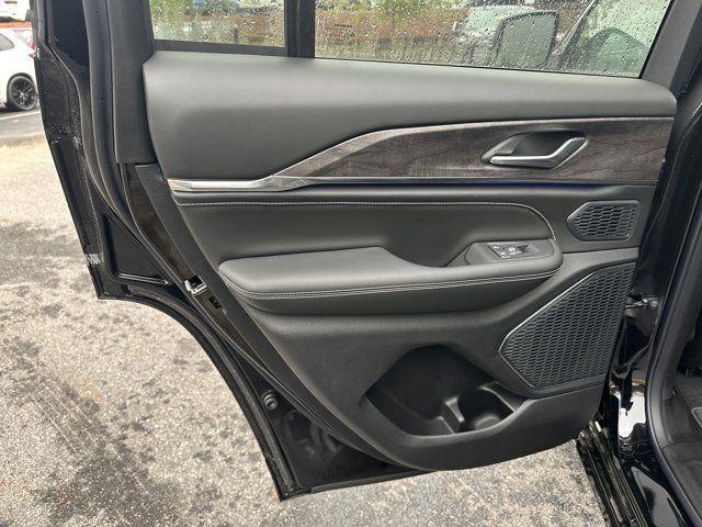 new 2025 Jeep Grand Cherokee car, priced at $50,085