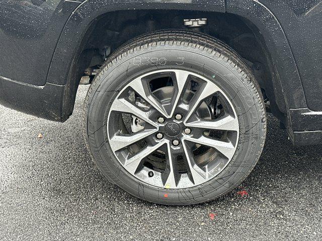 new 2025 Jeep Grand Cherokee car, priced at $50,085