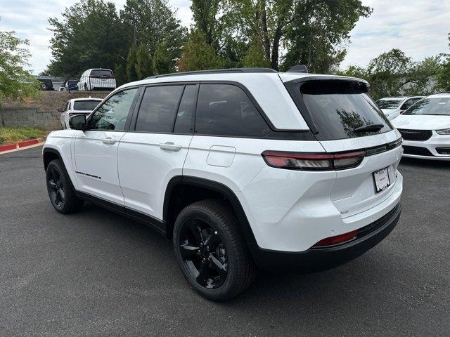 new 2024 Jeep Grand Cherokee car, priced at $45,640