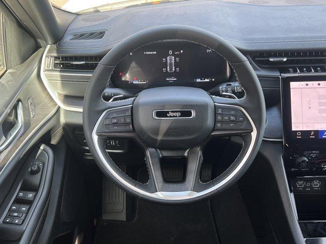 new 2025 Jeep Grand Cherokee car, priced at $36,415