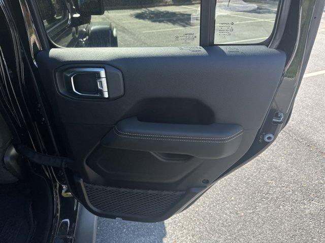 new 2025 Jeep Wrangler car, priced at $99,585