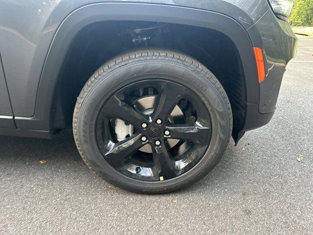 new 2025 Jeep Grand Cherokee car, priced at $44,435