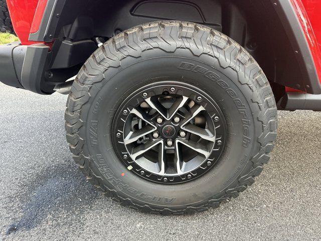 new 2025 Jeep Wrangler car, priced at $55,760