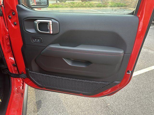 new 2025 Jeep Wrangler car, priced at $55,760