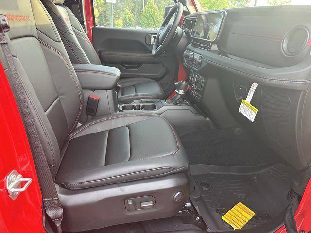 new 2025 Jeep Wrangler car, priced at $55,760