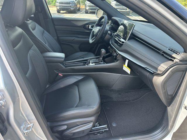 new 2025 Jeep Compass car, priced at $32,830