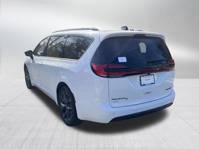 new 2026 Chrysler Pacifica car, priced at $47,025
