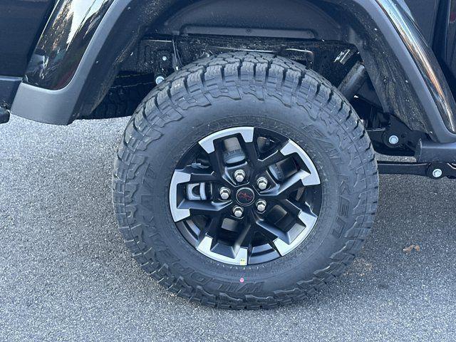 new 2026 Jeep Gladiator car, priced at $56,780