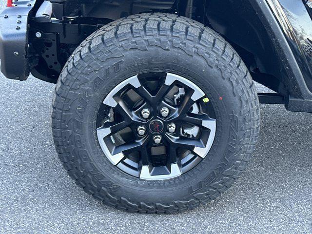 new 2026 Jeep Gladiator car, priced at $56,780