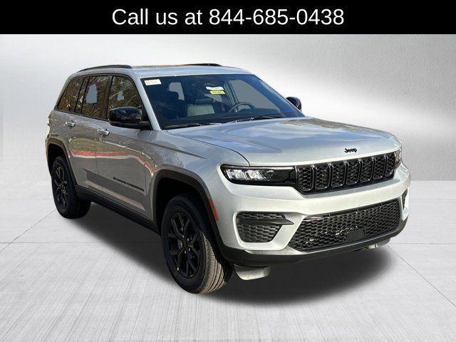 new 2025 Jeep Grand Cherokee car, priced at $37,730