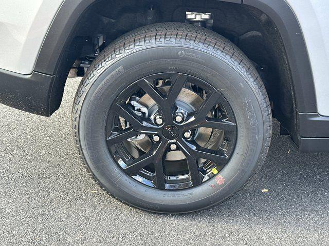 new 2025 Jeep Grand Cherokee car, priced at $37,730