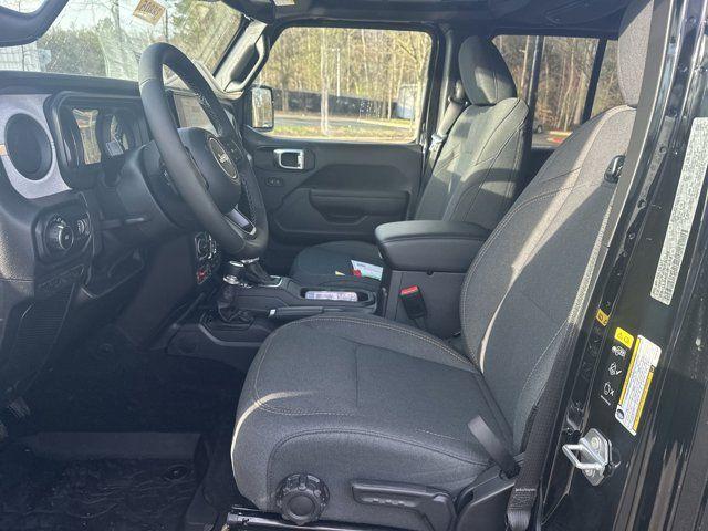 new 2025 Jeep Wrangler car, priced at $52,365