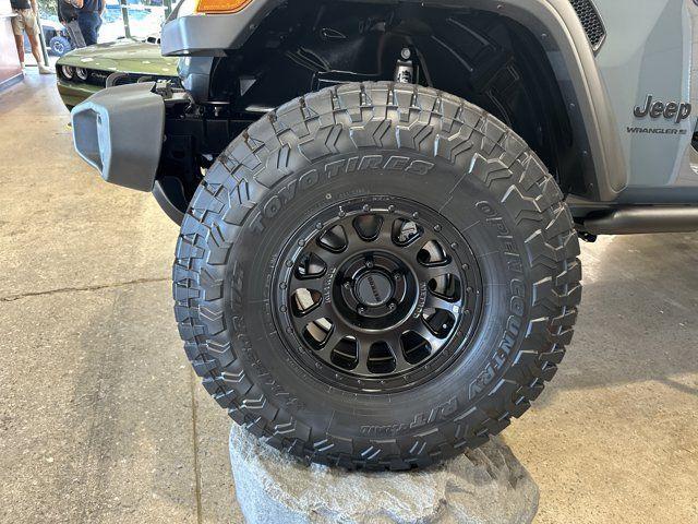 new 2025 Jeep Wrangler car, priced at $43,991
