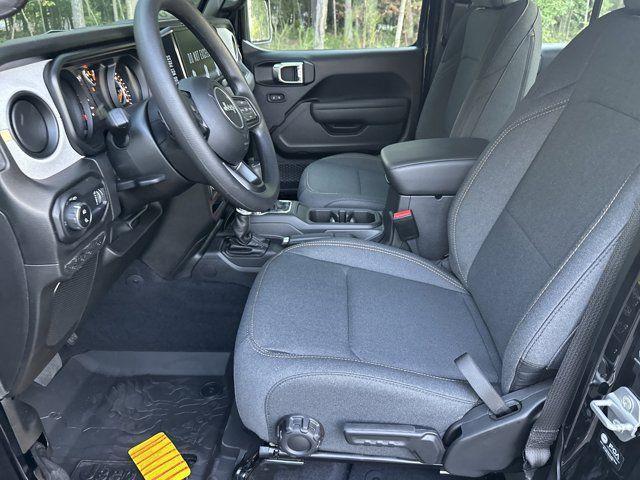 new 2025 Jeep Gladiator car, priced at $37,650