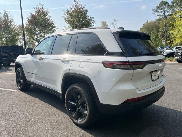 new 2025 Jeep Grand Cherokee car, priced at $55,635