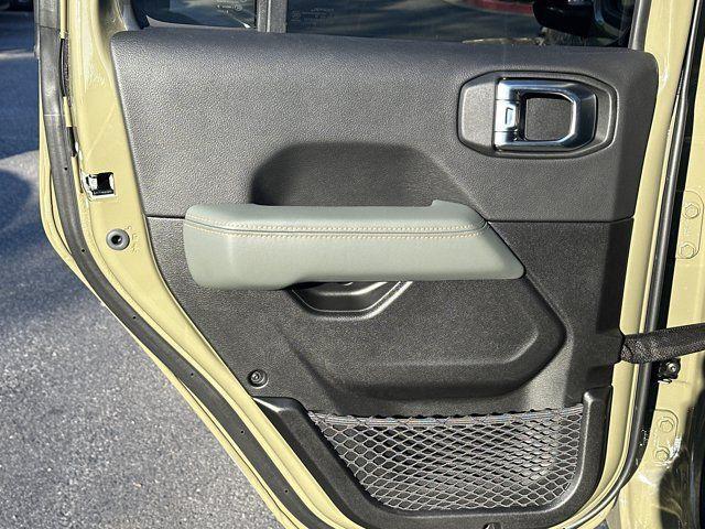 new 2026 Jeep Gladiator car, priced at $59,510