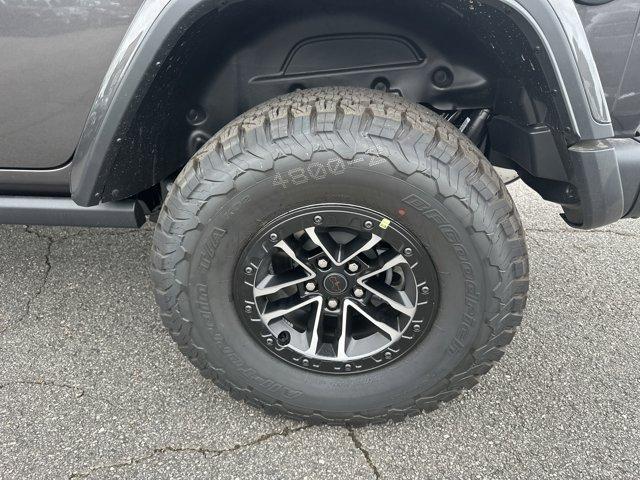 new 2025 Jeep Wrangler car, priced at $51,180