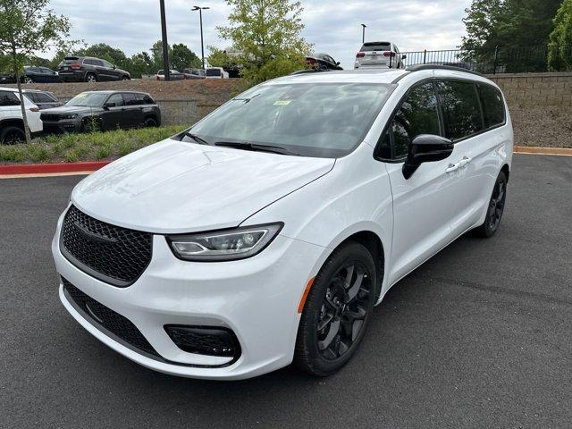 new 2024 Chrysler Pacifica car, priced at $51,460