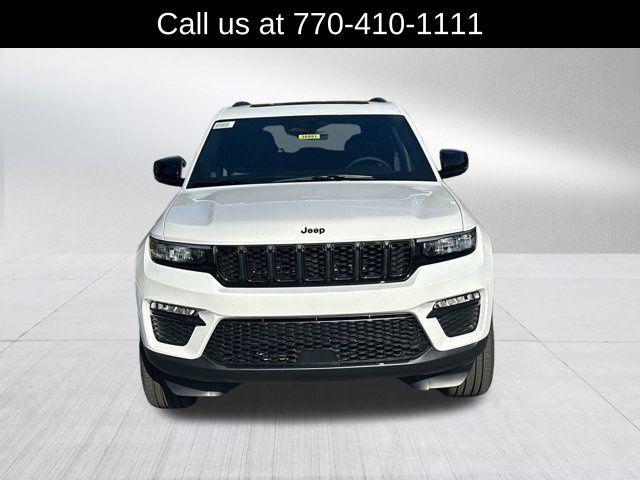 new 2025 Jeep Grand Cherokee car, priced at $42,915