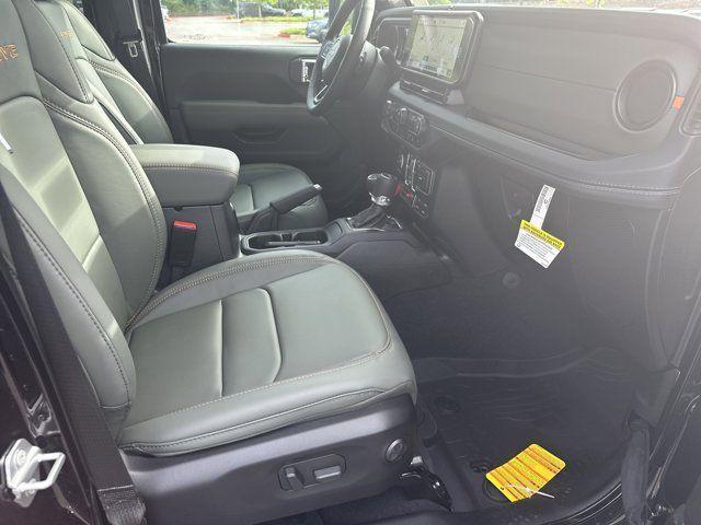 new 2025 Jeep Gladiator car, priced at $53,415