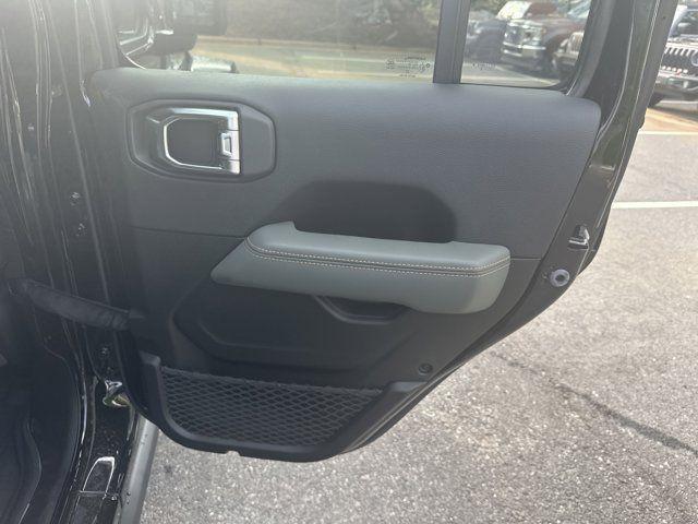 new 2025 Jeep Gladiator car, priced at $53,415
