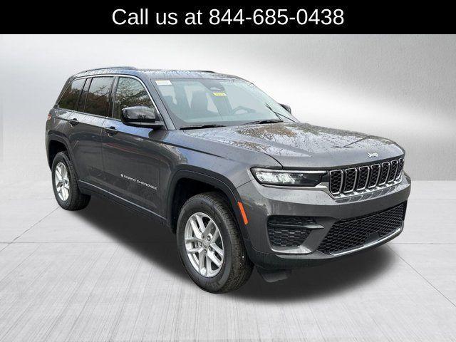 new 2025 Jeep Grand Cherokee car, priced at $33,375