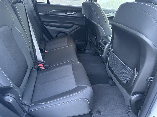 new 2025 Jeep Grand Cherokee car, priced at $32,780