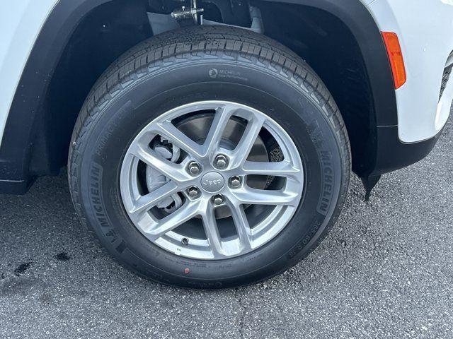 new 2025 Jeep Grand Cherokee car, priced at $32,780