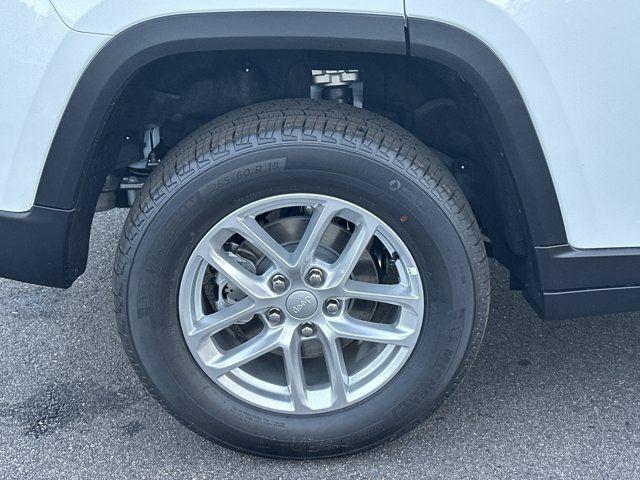 new 2025 Jeep Grand Cherokee car, priced at $32,780