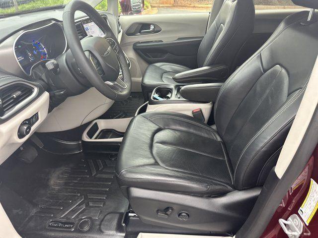 used 2022 Chrysler Pacifica Hybrid car, priced at $27,991