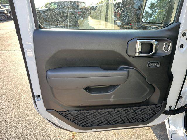 new 2025 Jeep Wrangler car, priced at $42,945