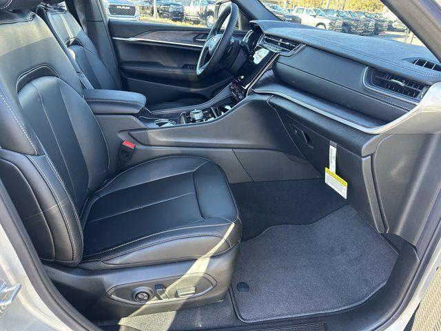 new 2025 Jeep Grand Cherokee car, priced at $43,730