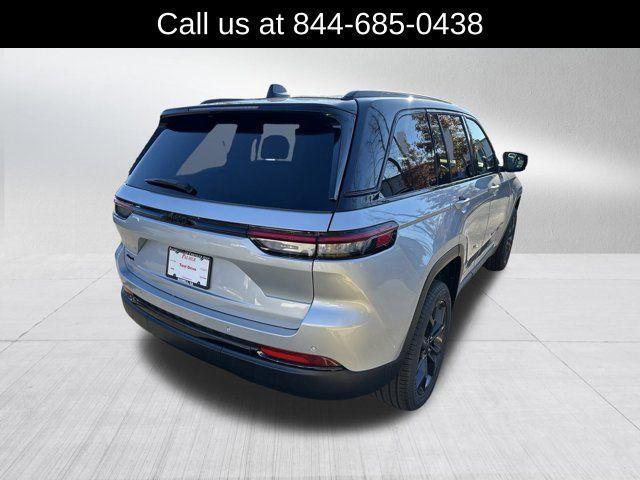 new 2025 Jeep Grand Cherokee car, priced at $43,730