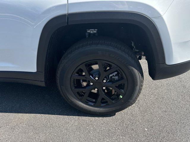 new 2025 Jeep Grand Cherokee car, priced at $44,135