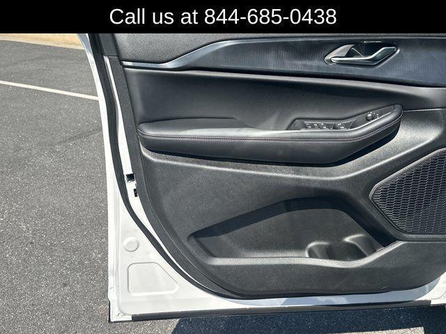 new 2025 Jeep Grand Cherokee car, priced at $38,135