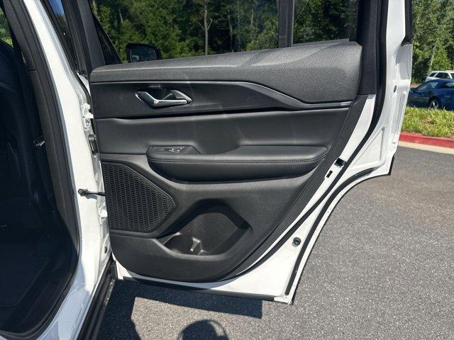 new 2025 Jeep Grand Cherokee car, priced at $44,135
