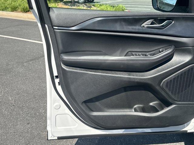 new 2025 Jeep Grand Cherokee car, priced at $44,135
