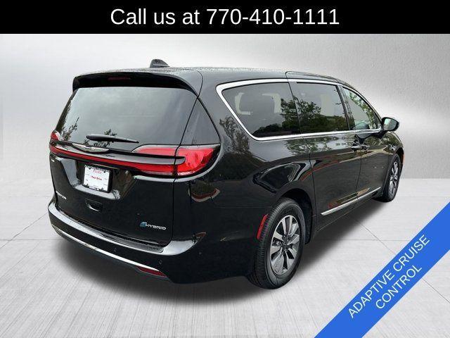 used 2023 Chrysler Pacifica Hybrid car, priced at $38,991