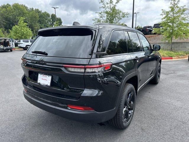 new 2024 Jeep Grand Cherokee car, priced at $49,230