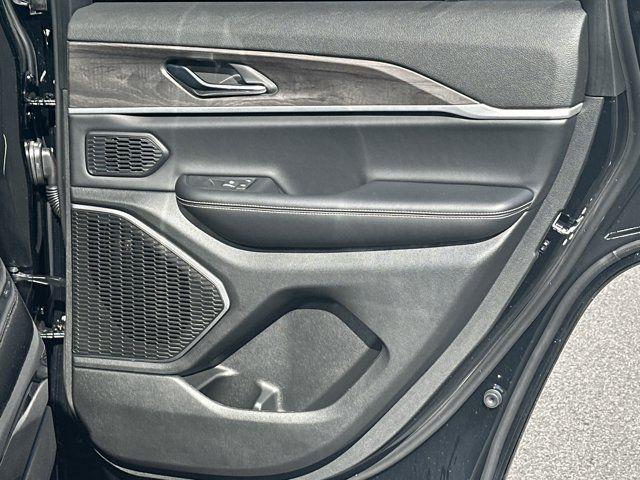 new 2025 Jeep Grand Cherokee car, priced at $41,510