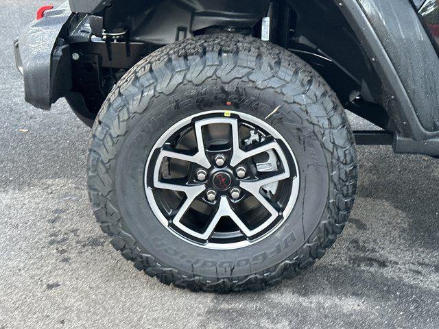 new 2026 Jeep Wrangler car, priced at $57,905