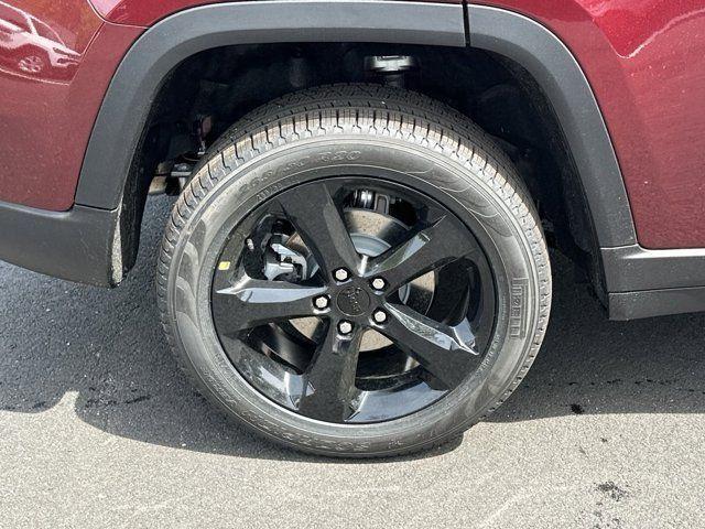 new 2024 Jeep Grand Cherokee car, priced at $45,305