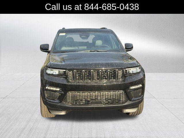 new 2025 Jeep Grand Cherokee car, priced at $39,735